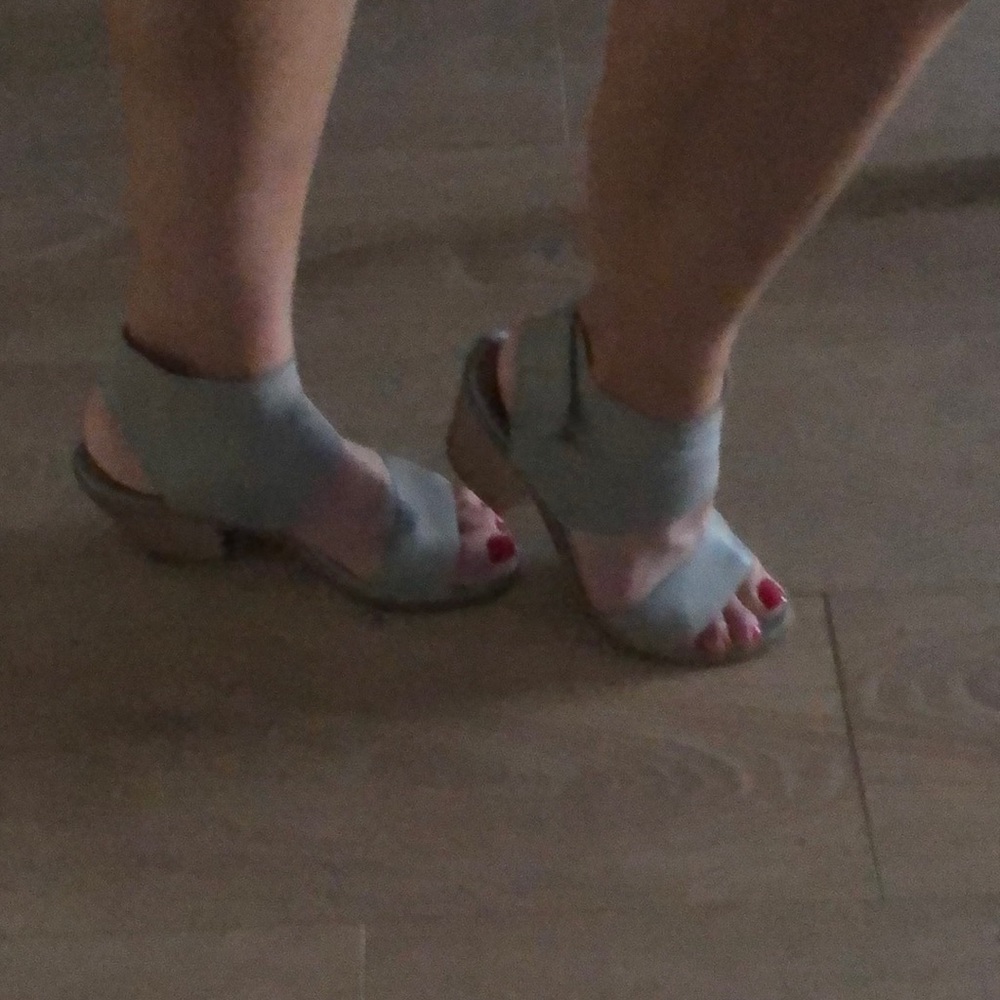 Leather modern sandals